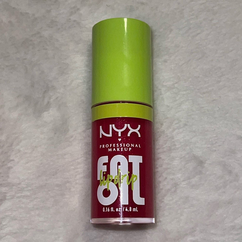 NYX FAT LIP OIL IN SHADE SUPERMODEL